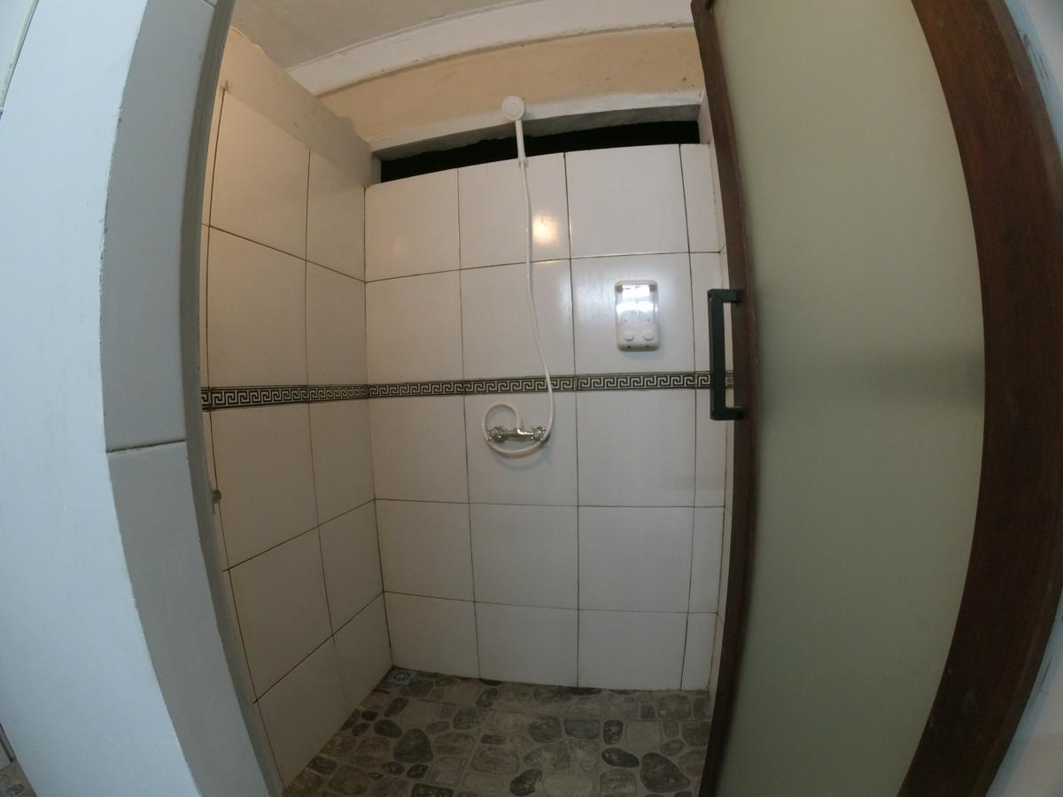 Local Hostel Amed Esterno foto